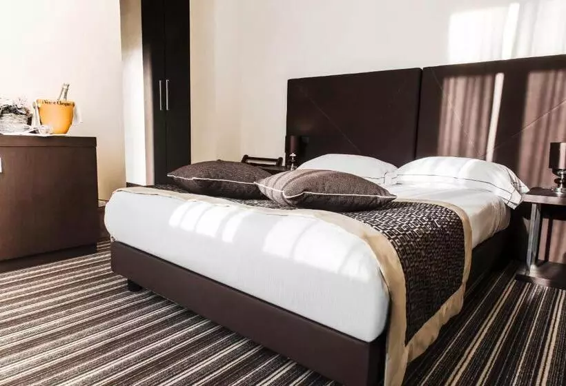 Fotos del hotel Principe Di Torino:  17