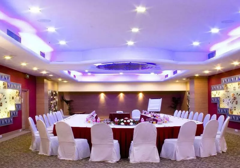 Fotos del hotel Le Meridien Bangalore:  10