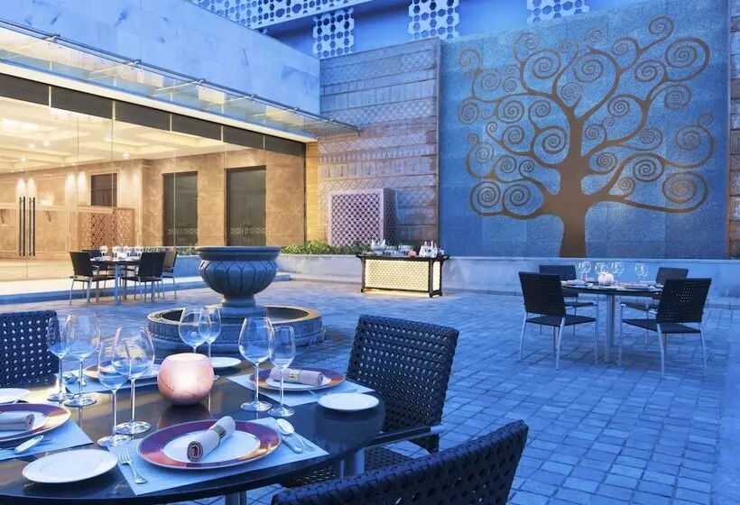 Fotos del hotel Taj Coromandel:  7