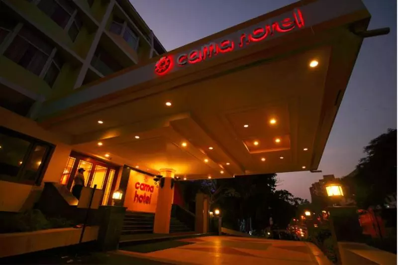 Fotos del hotel Cama Hotelahmedabad:  5