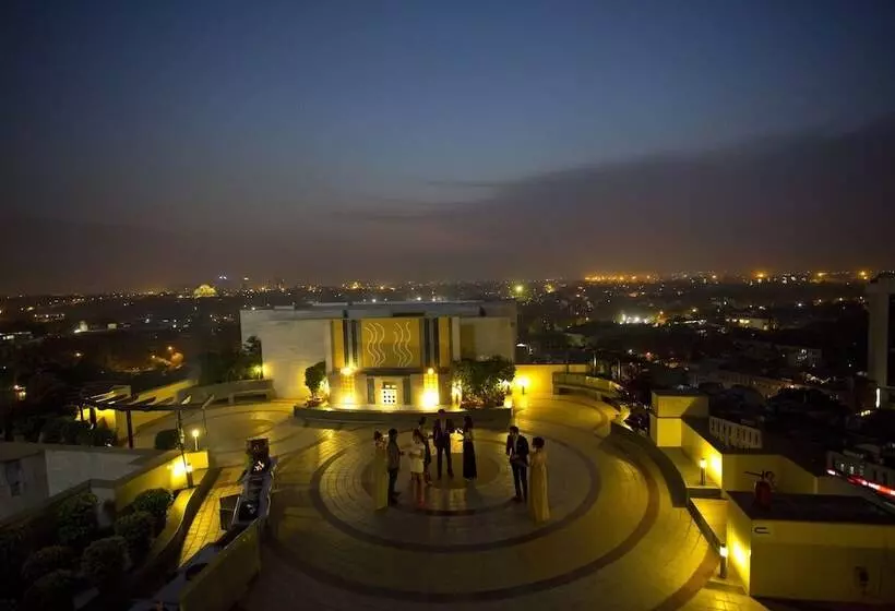 Fotos del hotel The Suryaa New Delhi:  9