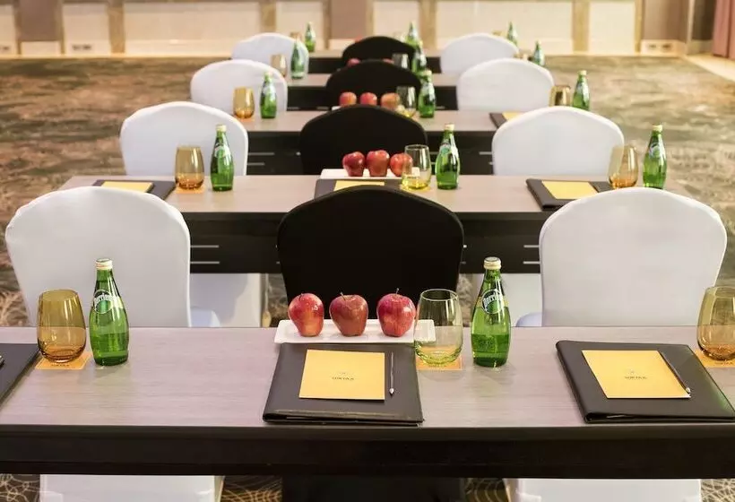 Fotos del hotel The Suryaa New Delhi:  16