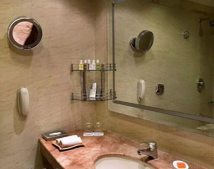 Fotos del hotel The Suryaa New Delhi:  20