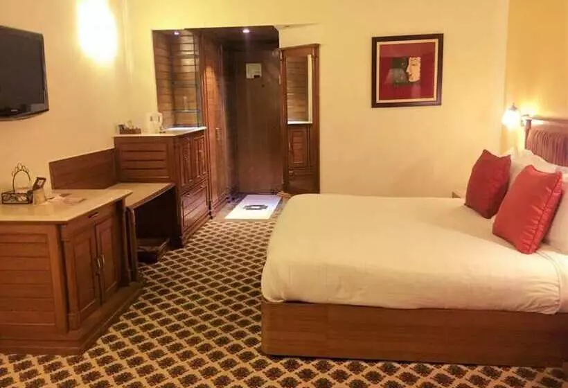 Fotos del hotel The Suryaa New Delhi:  18