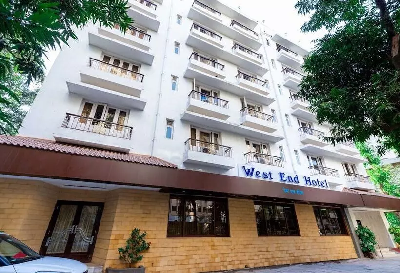 West End Hotel Opp Bombay Hospital