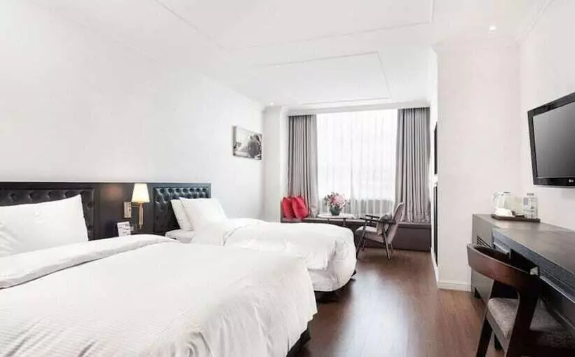 Fotos del hotel President:  11