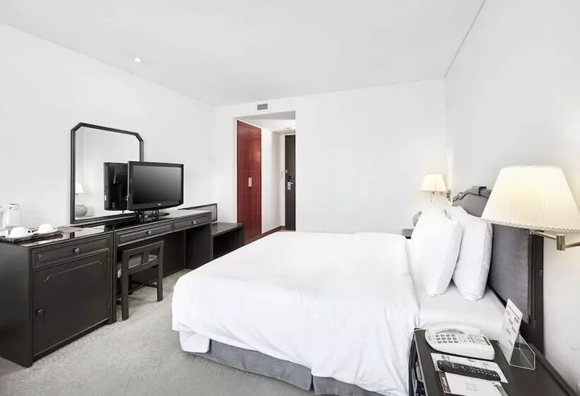 Fotos del hotel President:  6