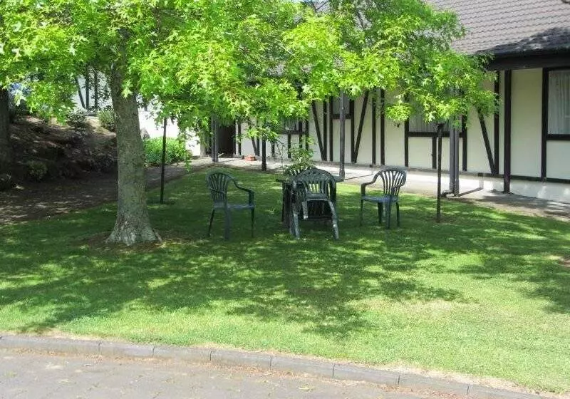 Fotos del hotel Oakwood Manor Motor Lodge:  6