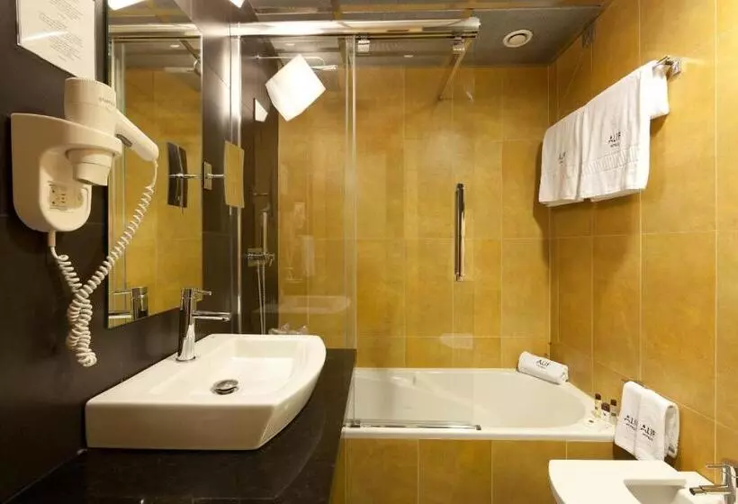 Fotos del hotel Alif Avenidas:  13