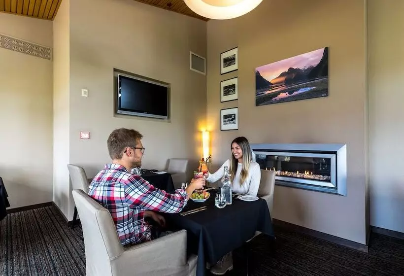 Fotos del hotel Distinction Te Anau Hotel And Villas:  14