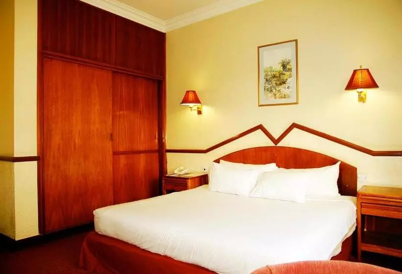 Fotos del hotel New Ambassador:  25