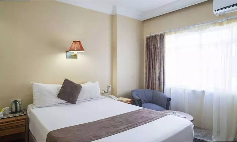 Fotos del hotel New Ambassador:  8