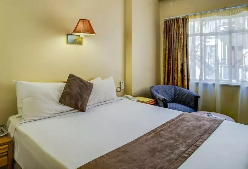 Fotos del hotel New Ambassador:  13