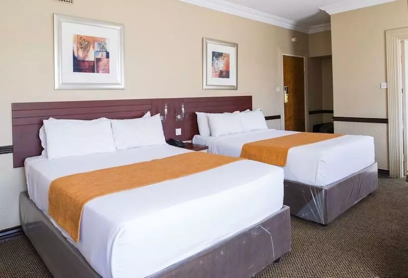 Fotos del hotel New Ambassador:  11