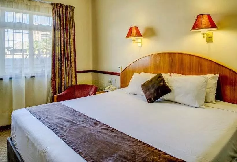 Fotos del hotel New Ambassador:  14