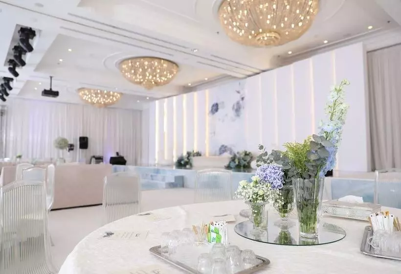 Fotos del hotel Crowne Plaza Jeddah, An Ihg:  11