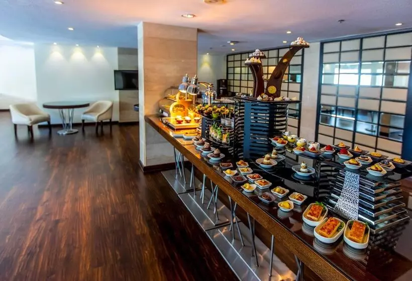 Fotos del hotel Crowne Plaza Jeddah, An Ihg:  18