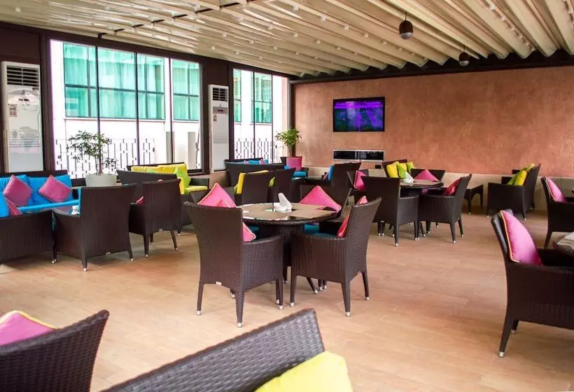 Fotos del hotel Crowne Plaza Jeddah, An Ihg:  19