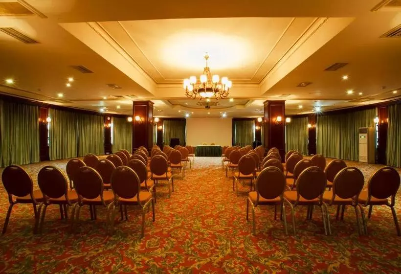 Fotos del hotel Intourist Palace Batumi  & Casino:  17