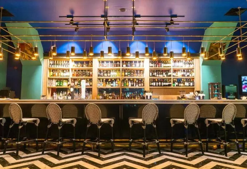 Fotos del hotel Intourist Palace Batumi  & Casino:  7