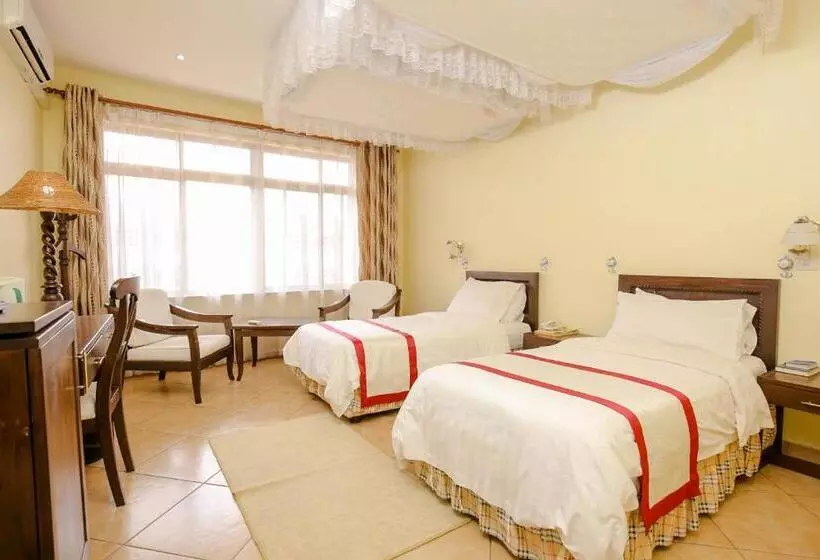 Fotos del hotel New Safari:  5