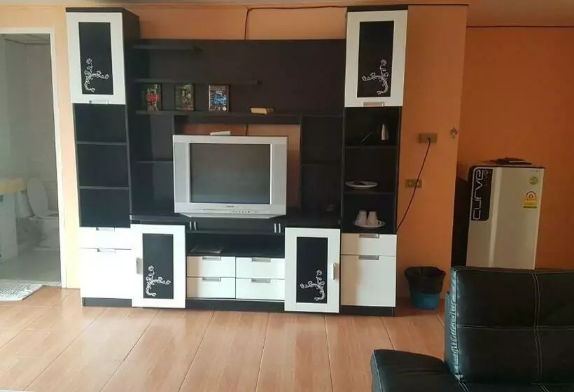 Fotos del hotel Queen Pattaya:  8