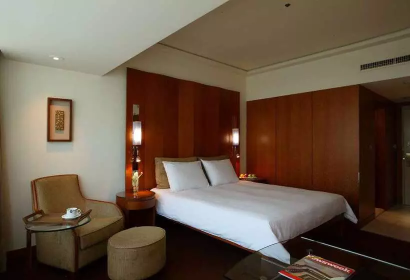 Gloria Prince  Taipei