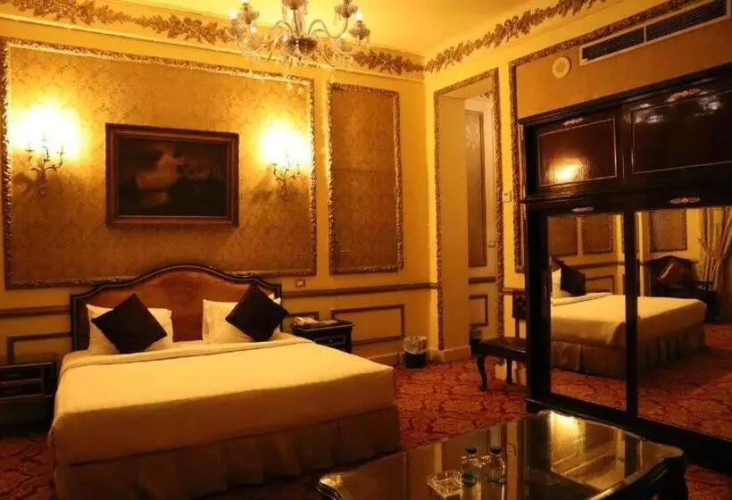 Fotos del hotel Paradise Inn Windsor Palace:  4