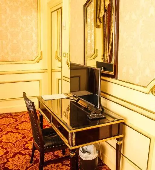 Fotos del hotel Paradise Inn Windsor Palace:  13