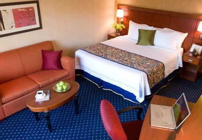 Courtyard By Marriott Phoenix North