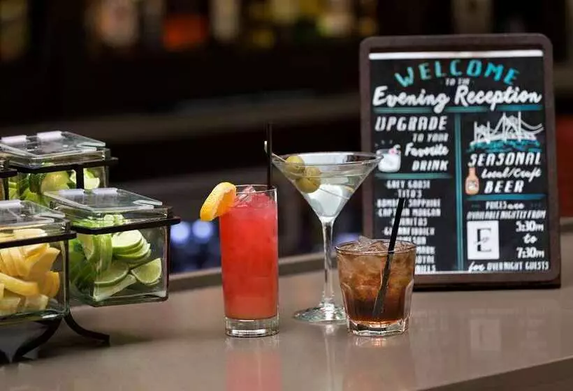 Fotos del hotel Embassy Suites Atlanta - Airport:  8