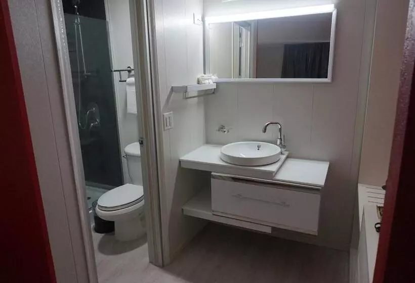 Fotos del hotel Travelodge By Wyndham Orlando At Heart Of International Drive:  7