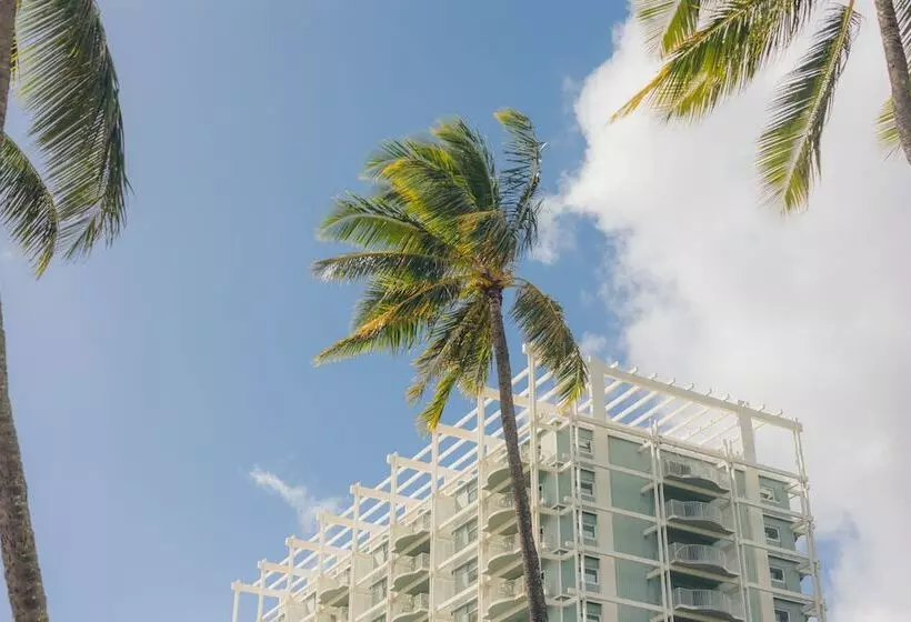 The Kahala Hotel And Resort – No Resort Fee