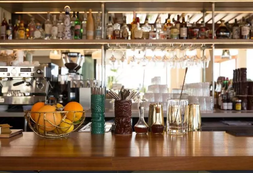 Fotos del hotel Queen Kapiolani Hotel:  4