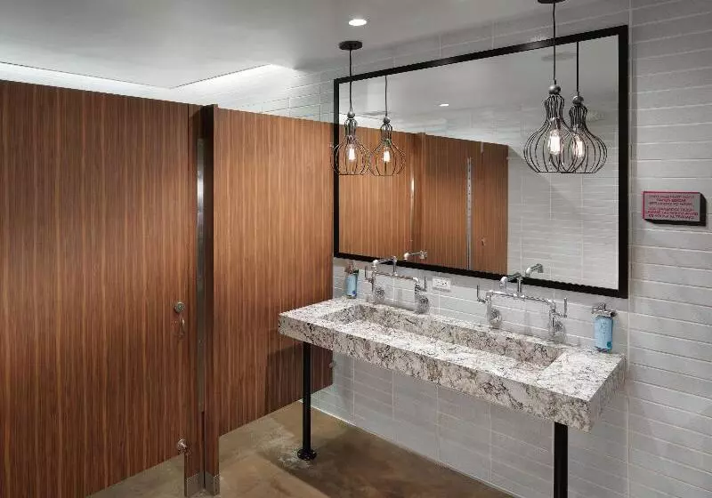 Fotos del hotel Axiom:  6