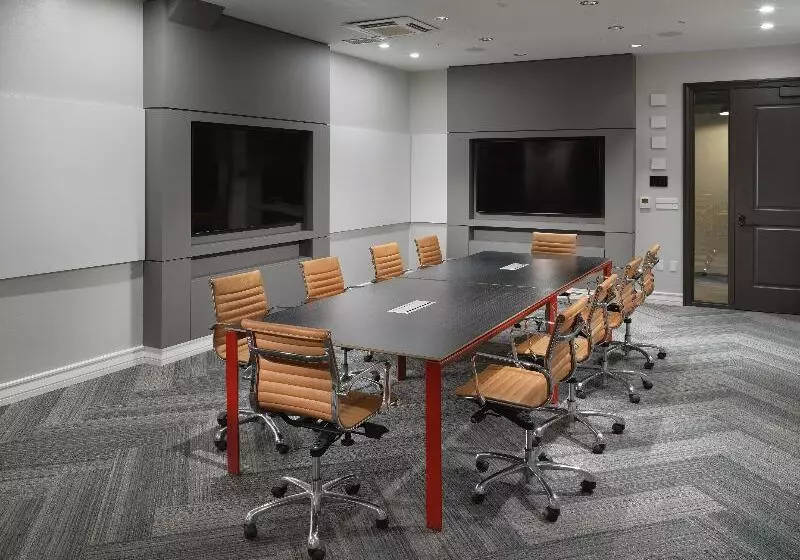 Fotos del hotel Axiom:  11