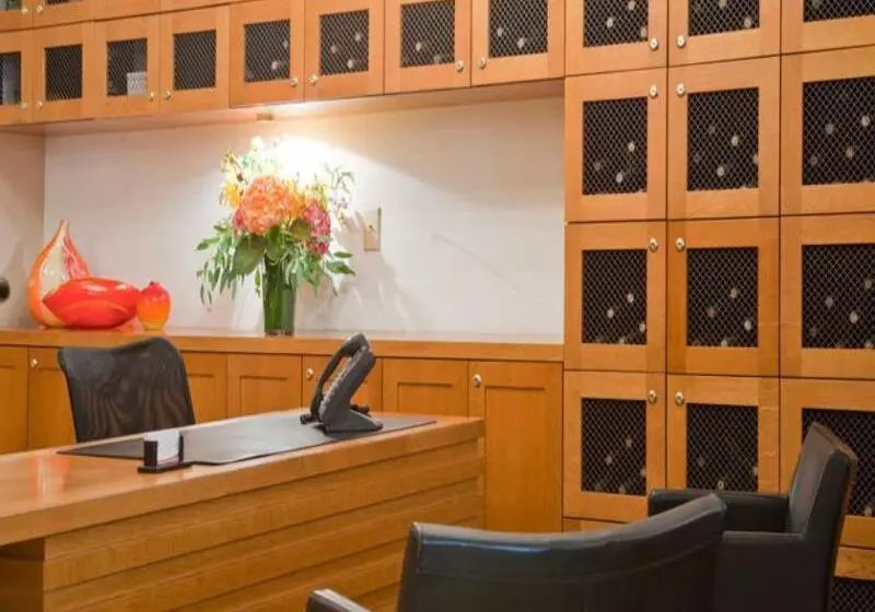 Fotos del hotel Executive Hotel Vintage Court:  4