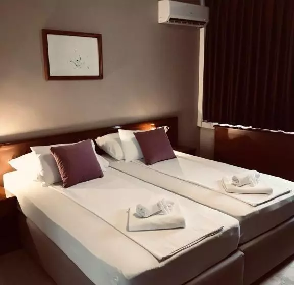 Fotos del hotel Bristol:  15