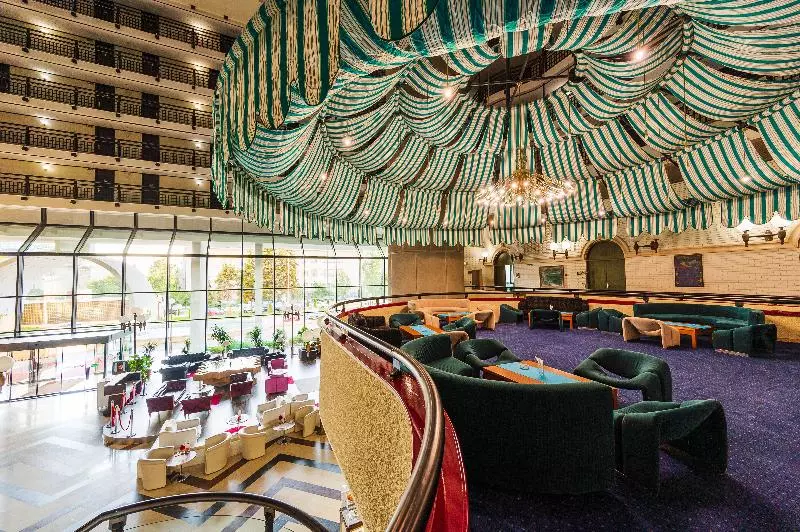 Fotos del hotel Holiday:  22