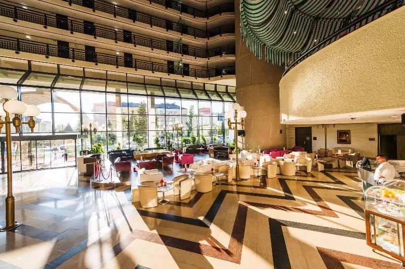 Fotos del hotel Holiday:  13