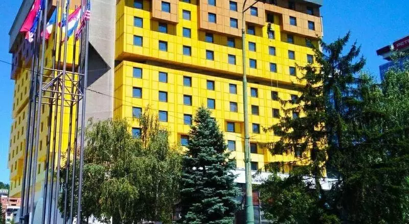 Fotos del hotel Holiday:  23