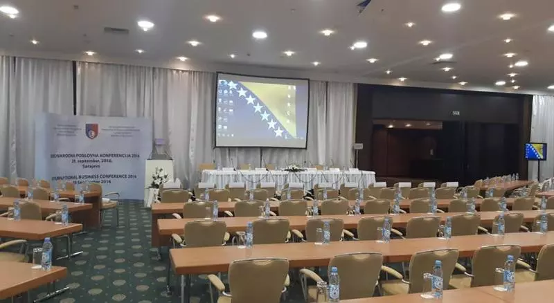 Fotos del hotel Holiday:  7