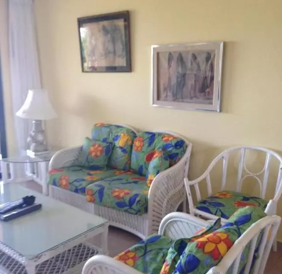 Fotos del hotel Nautibeach Beach Front Condos In North Beach:  12