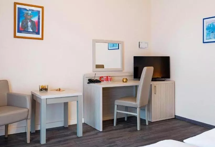 Fotos del hotel Air Hotel Wartburg:  12