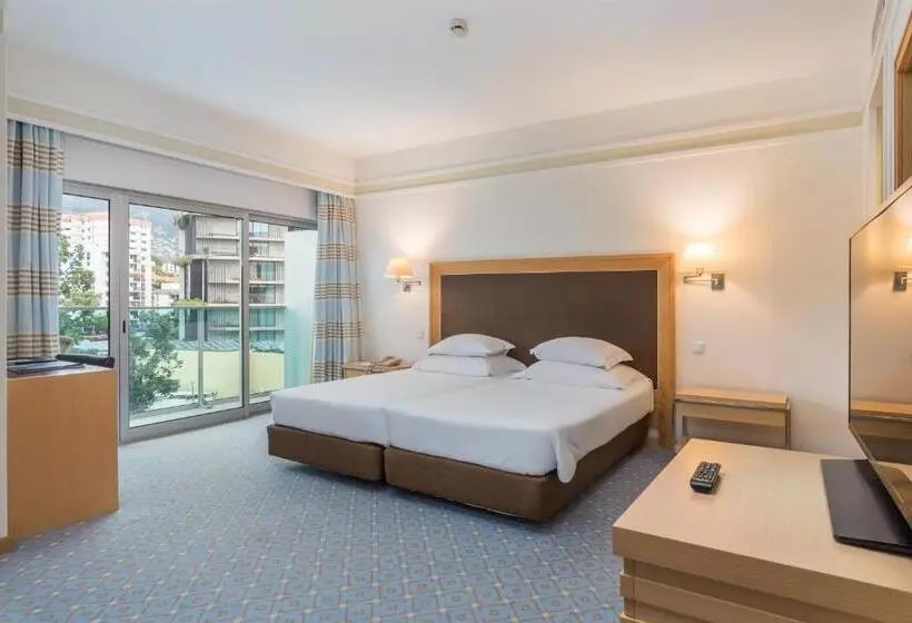 Fotos del hotel Pestana Carlton Madeira Ocean Resort:  7