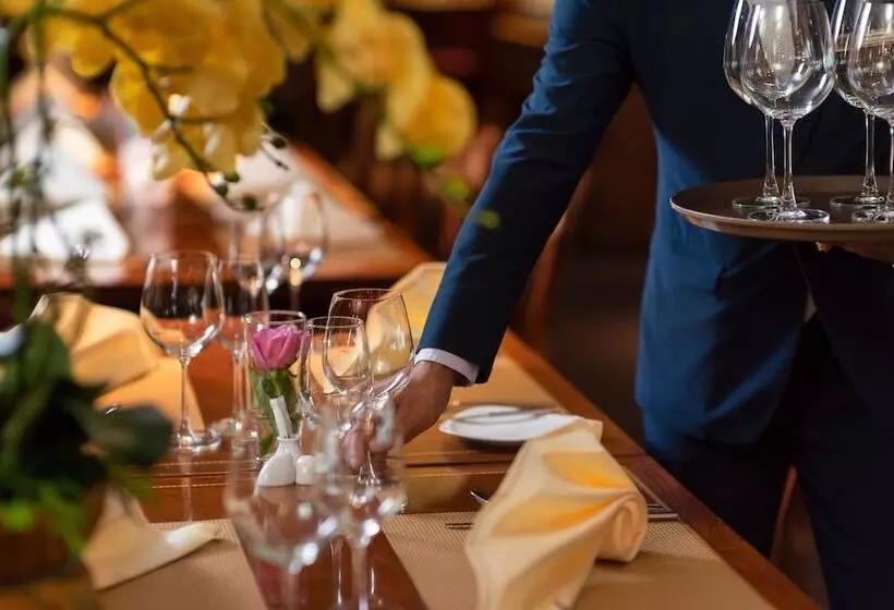 Fotos del hotel The Emerald:  11