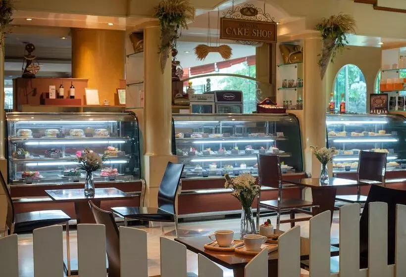 Fotos del hotel The Emerald:  15