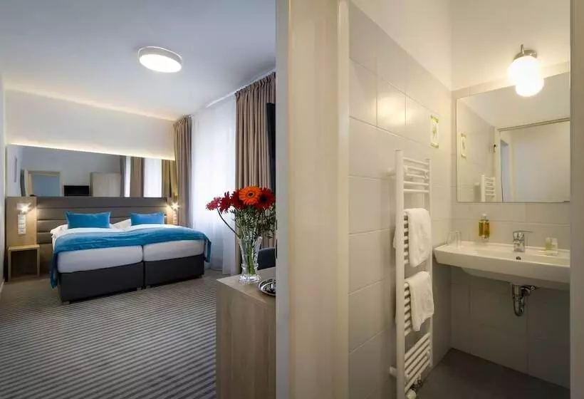 Fotos del hotel White Lion:  16