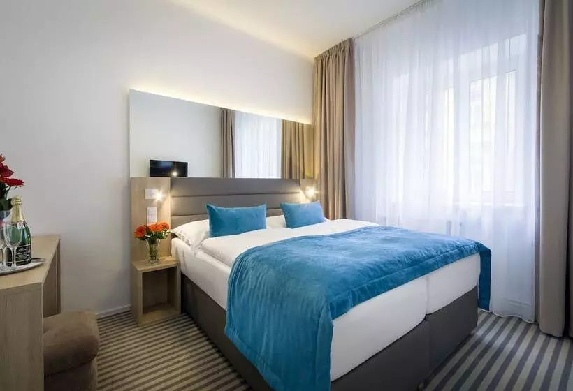 Fotos del hotel White Lion:  8