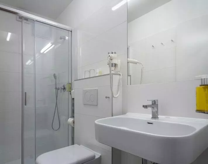 Fotos del hotel White Lion:  12